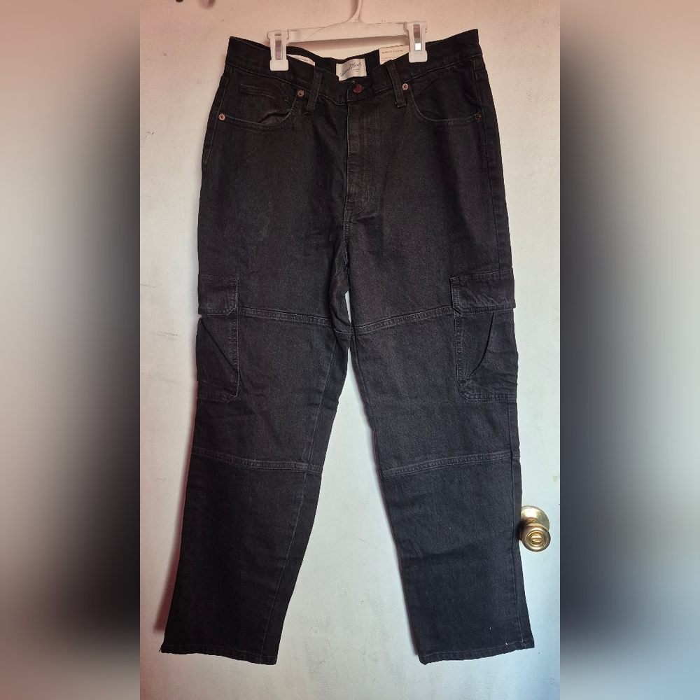 Universal Thread Black High Rise Cargo Pants